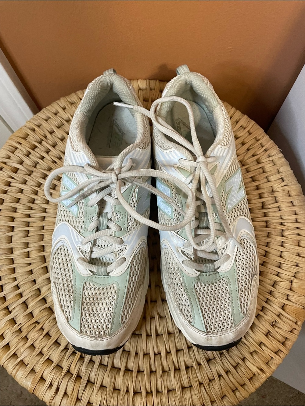 New Balance 530 Sneakers in Sea Salt/Ice Blue/Silver Moss Women’s Size 9 - Picture 3 of 11
